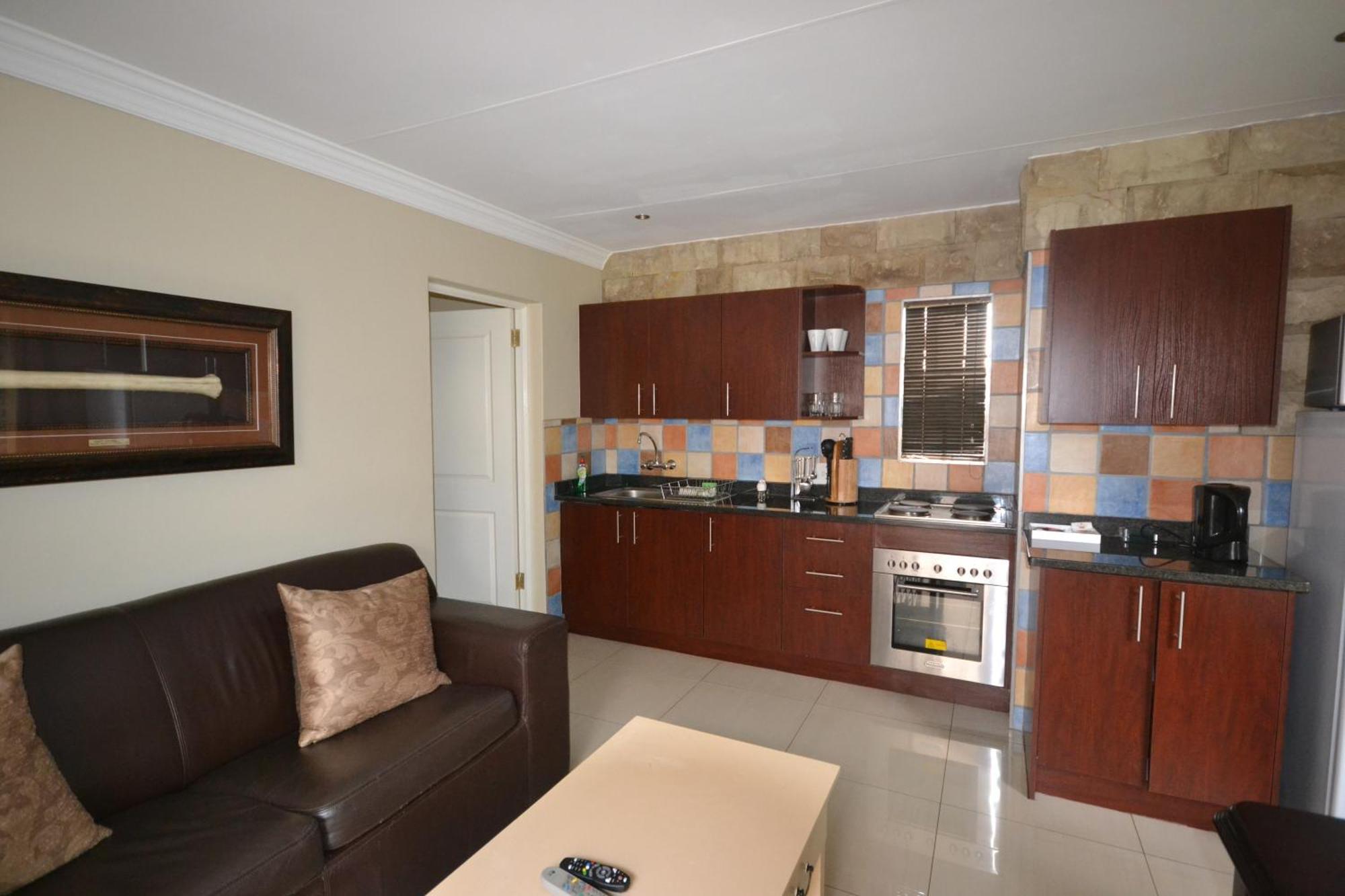 Accommodation At Vans No Loadshedding เซนทูเรียน ภายนอก รูปภาพ