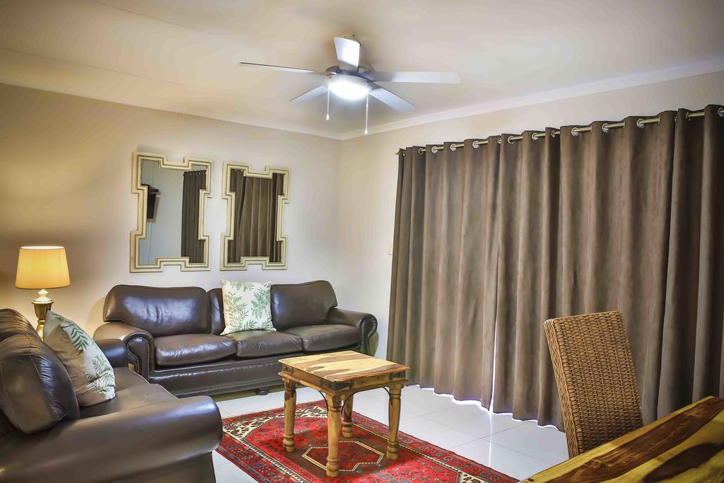Accommodation At Vans No Loadshedding เซนทูเรียน ภายนอก รูปภาพ